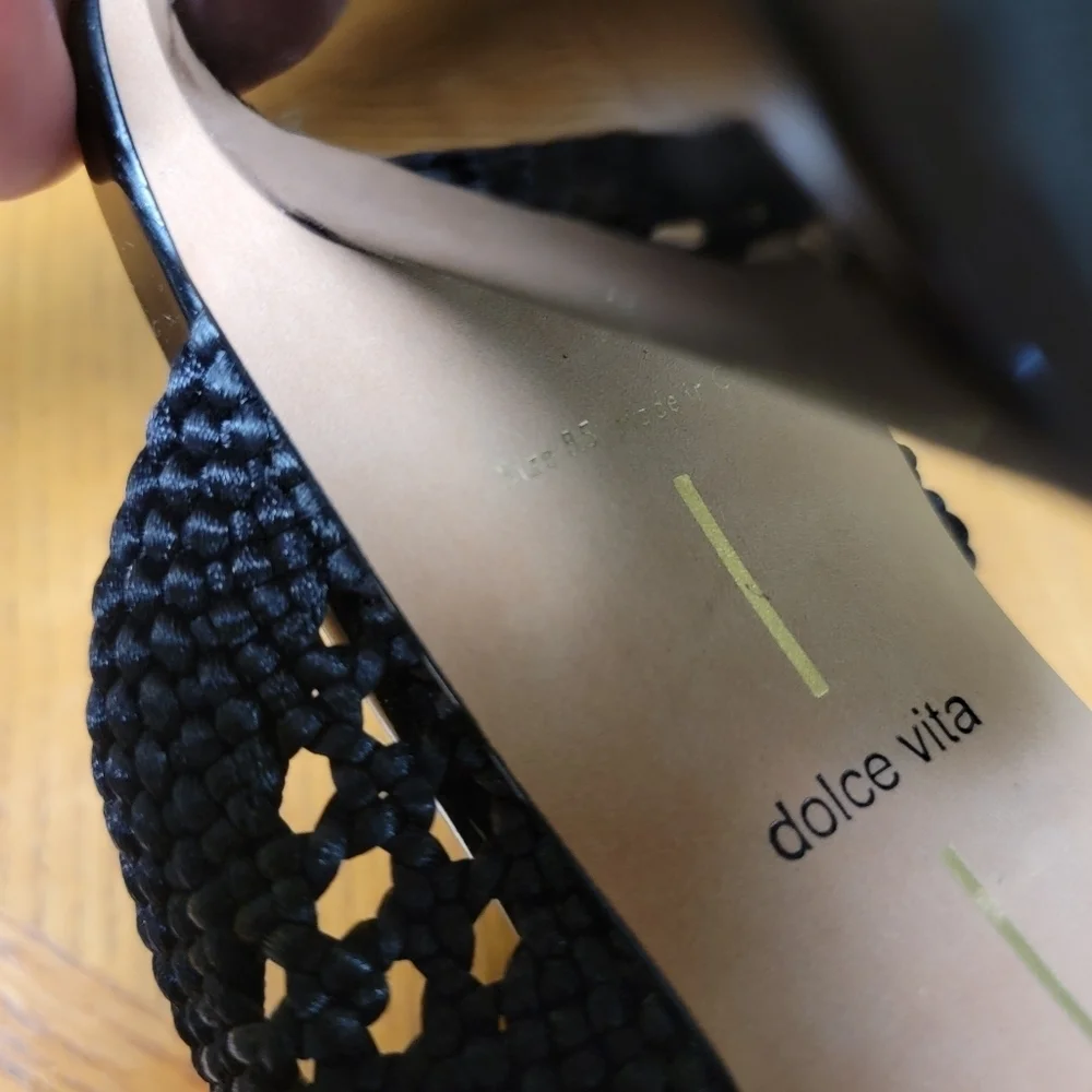 Dolce Vita, Black crochet front high heel sandal, Size 81/2M
